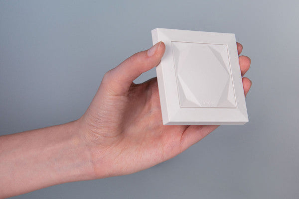 Touch Air White
